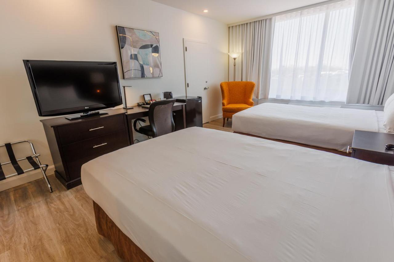 Travelodge By Wyndham Quebec City Hotel & Convention Centre Экстерьер фото