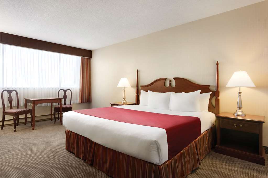 Travelodge By Wyndham Quebec City Hotel & Convention Centre Номер фото