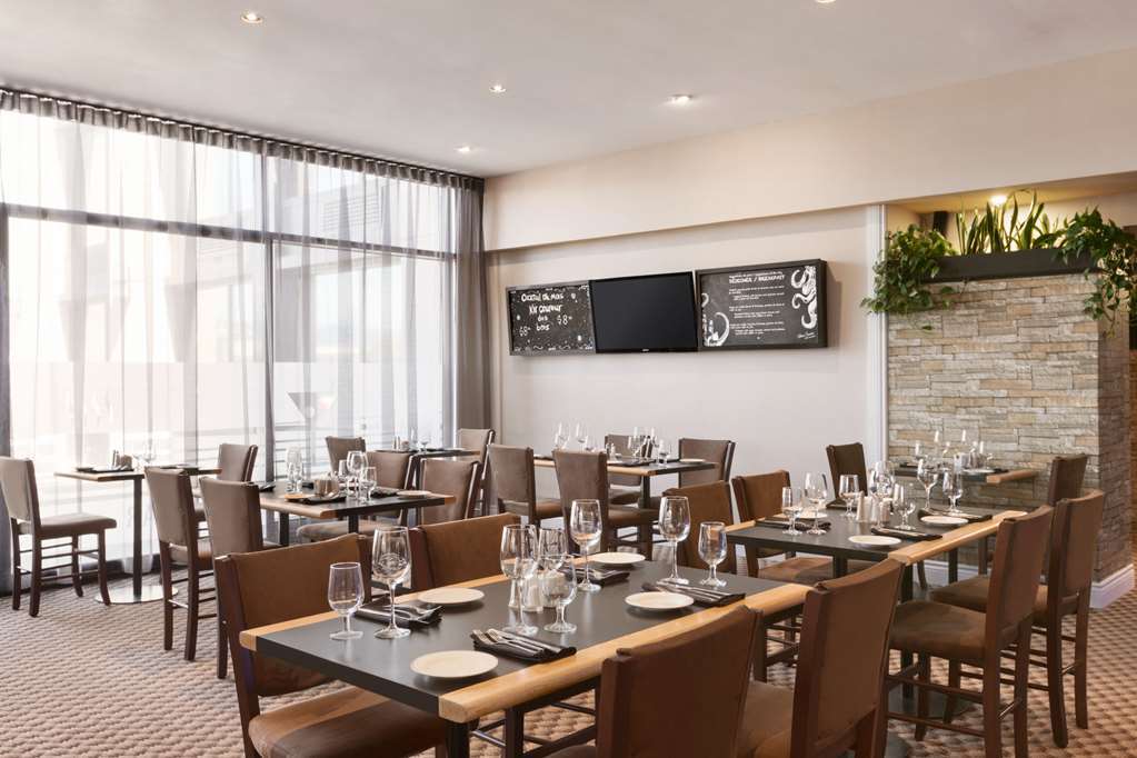 Travelodge By Wyndham Quebec City Hotel & Convention Centre Ресторан фото
